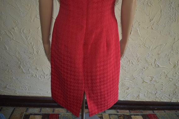 LIZ CLAIBORNE Red Houndstooth Sleeveless Dress - … - image 9