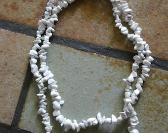 Collectible Endless Infinity Style Necklace White Howlite Chips 17 Inches Handmade No Makers Mark