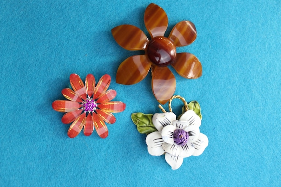 Vintage circa 1960s Flower Lot Of 3 Pins OR Brooc… - image 1