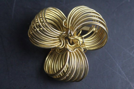 Unmarked gold hotsell vintage jewelry