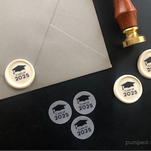 Class of 2025 mini wax seal stickers, cream self adhesive graduation wax seals, grad announcement, school graduation, envelope seals, WSGRAD
