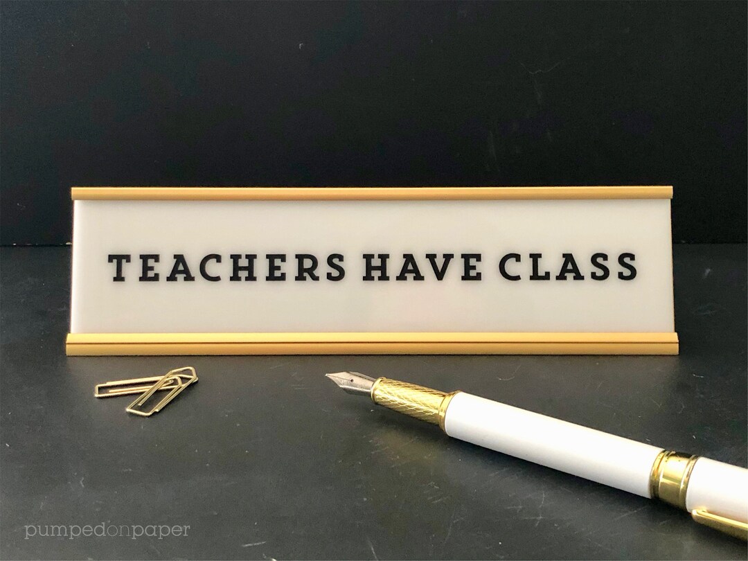 Teachers have class desk name plate, personalized gift, teacher gift, teacher appreciation sign, gift for teacher, office desk sign, NPTHC - Etsy 日本