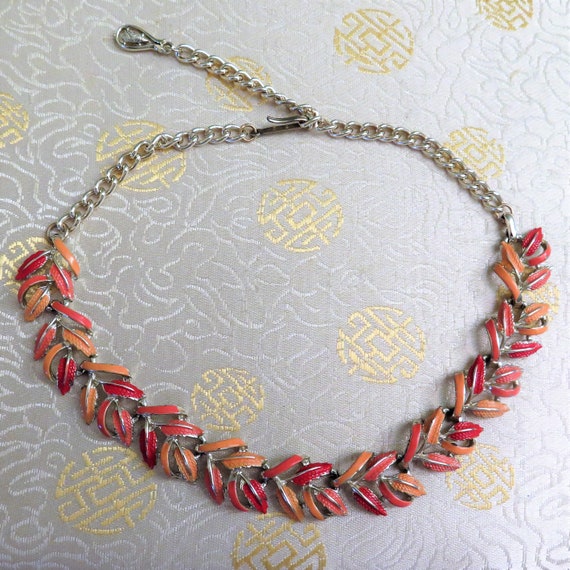 Vintage Leaf Necklace in Shades of Peach and Cora… - image 2
