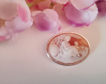 Vintage Faux Cameo Brooch, Mother and Child. Vintage Brooches, Mother and Child Cameo Brooch, Oval Cameo Brooch, Gift for a New Mother