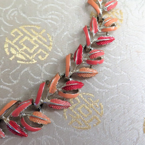 Vintage Leaf Necklace in Shades of Peach and Cora… - image 3