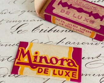 Vintage French Shaving Razor blades 1950s 'Minora deluxe' Box of 5