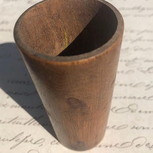 Vintage französische Würfelshaker Treen Holzbecher