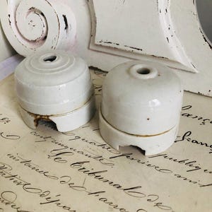 Two Antique 1930&#39;s French Porcelain Ceiling Rose Light Fitting China Chandelier Pendant wire in
