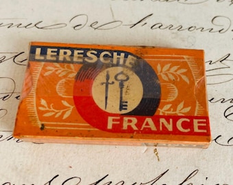 Vintage French Shaving Razor blades 1950s 'Lereshe Bon ' sealed pack of 5