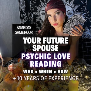 Può includere: Un annuncio per un servizio di lettura psichica dell'amore con il testo SAME DAY SAME HOUR YOUR FUTURE SPOUSE PSYCHIC LOVE READING WHO WHEN HOW +10 YEARS OF EXPERIENCE. L'immagine mostra una persona che tiene in mano tarocchi.