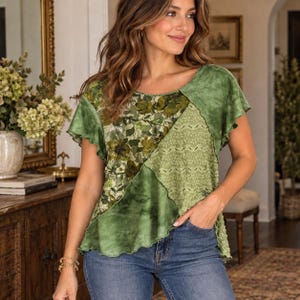 Fairycore Patchwork Lace Top - Moss Green Tie Dye Mesh Shirt with Lettuce Hem, Stretchy Y2K Style, Plus Size XL
