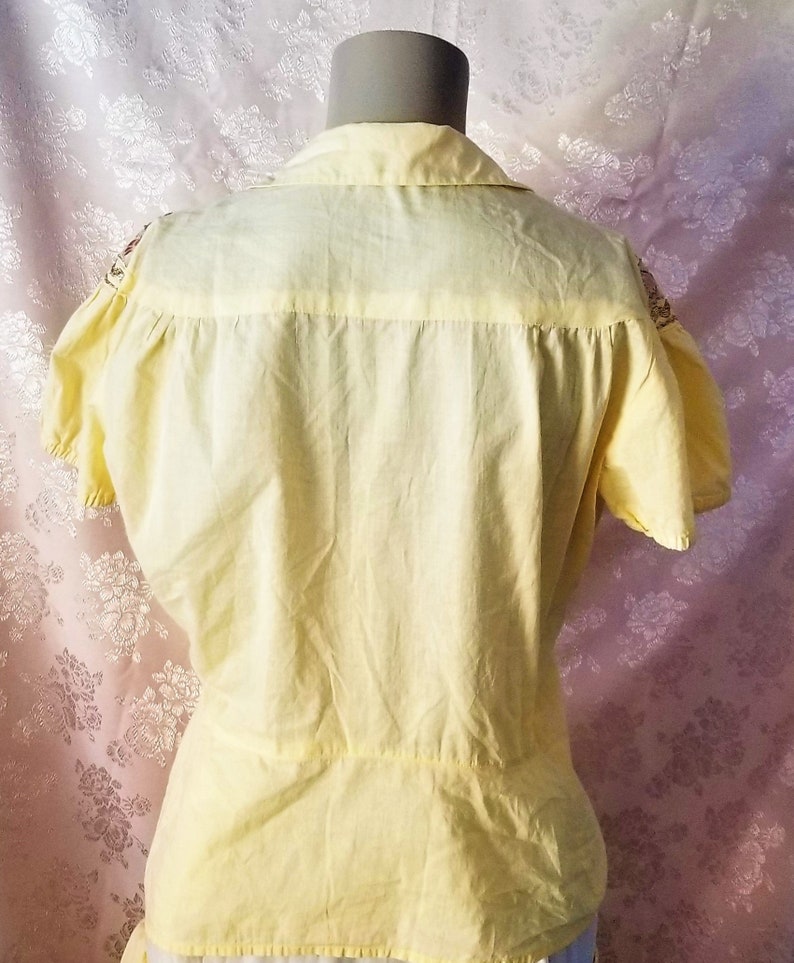 Vintage 1950s Patio Retro Rockabilly Pinup Womens Clothing 2 Piece Skirt /& Top Set Yellow Gold Ric Rac Trim Mexican inspired Southwestern