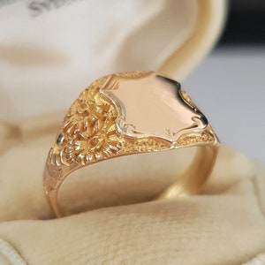 Opulenter gravierter Vintage 18K Gelbgold Siegelring ~ Großer Finger Ring ~ Vintage Statement Ring ~ Erbstück ~ Nachhaltiger Luxus
