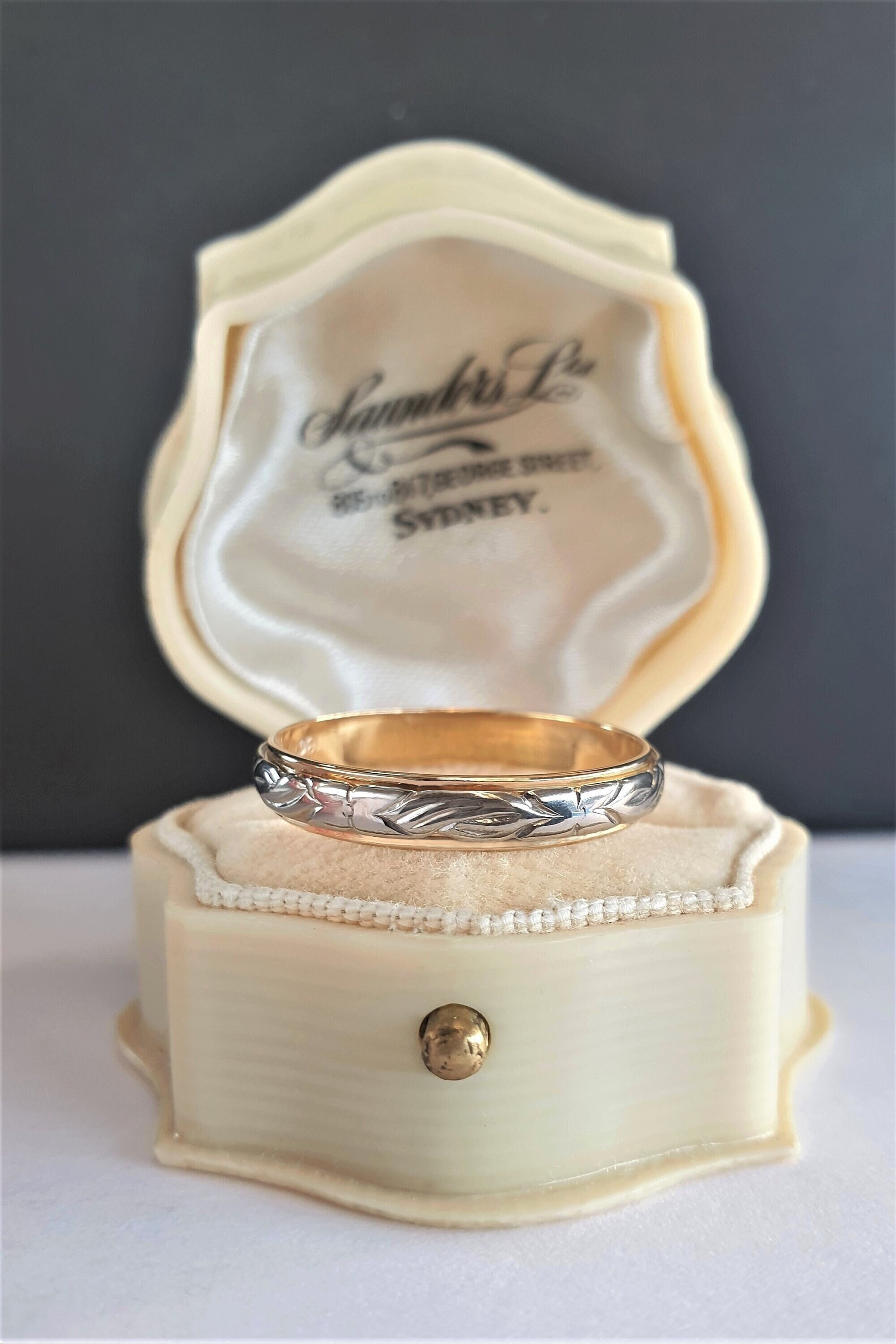 Orange blossom 18k gold ring best sale