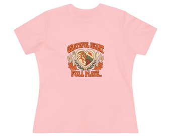 Women's Relaxed Thanksgiving Tee - Grateful Heart, Full Plate