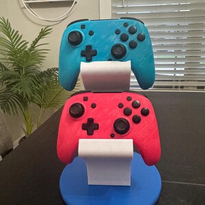 3D Printed Dual Game Controller Holder Stand – Gaming Desk Organizer – Controller Display Stand