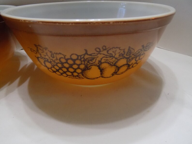 401 and 403 Set of 2 Pyrex Old Orchard Nesting Bowls Brown No