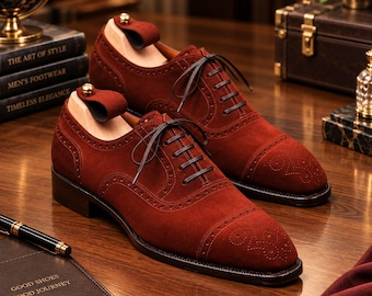 Sapatos Oxford de camurça bordô feitos à mão – Calçado formal brogue com bico wingtip