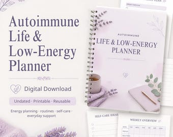 Könnte beinhalten: Ein spiralgebundener Planer mit dem Titel Autoimmune Life & Low-Energy Planner, hellviolettes Cover mit Lavendelzweigen, einer Tasse und einem Notizbuch. Enthält druckbare Seiten für Tagespläne, Wochenübersichten und Selbstfürsorge.