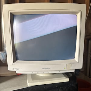 Magnavox CM2099 JS01 14" CRT VGA Color Computer Monitor Vintage 1990s Retro