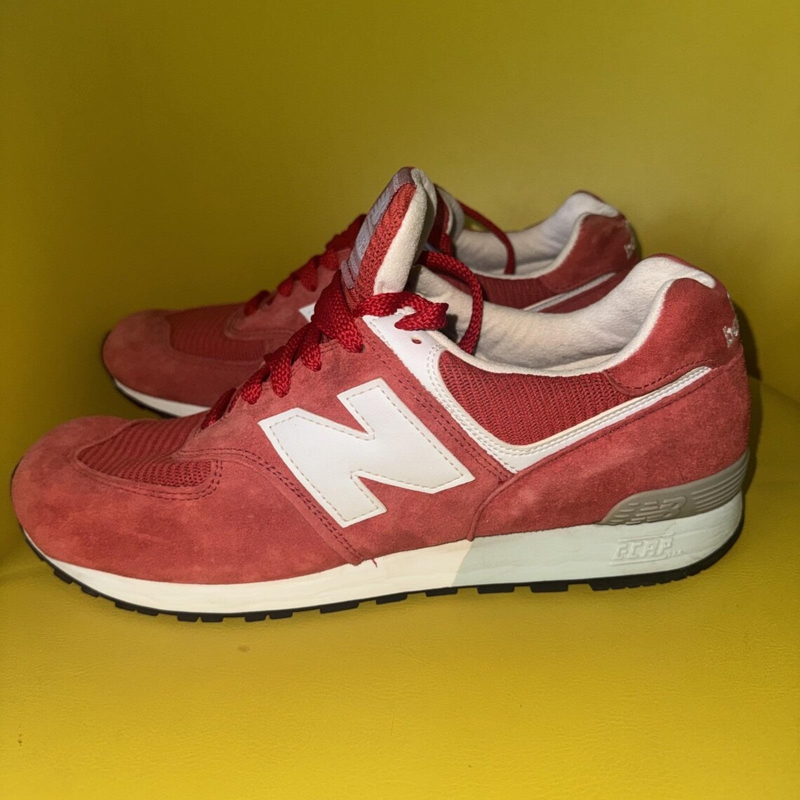 New Balance US576ND4 Red White Suede Sneakers Mens 10.5 D Made In USA Shoes EUC, Foto 4 von 5
