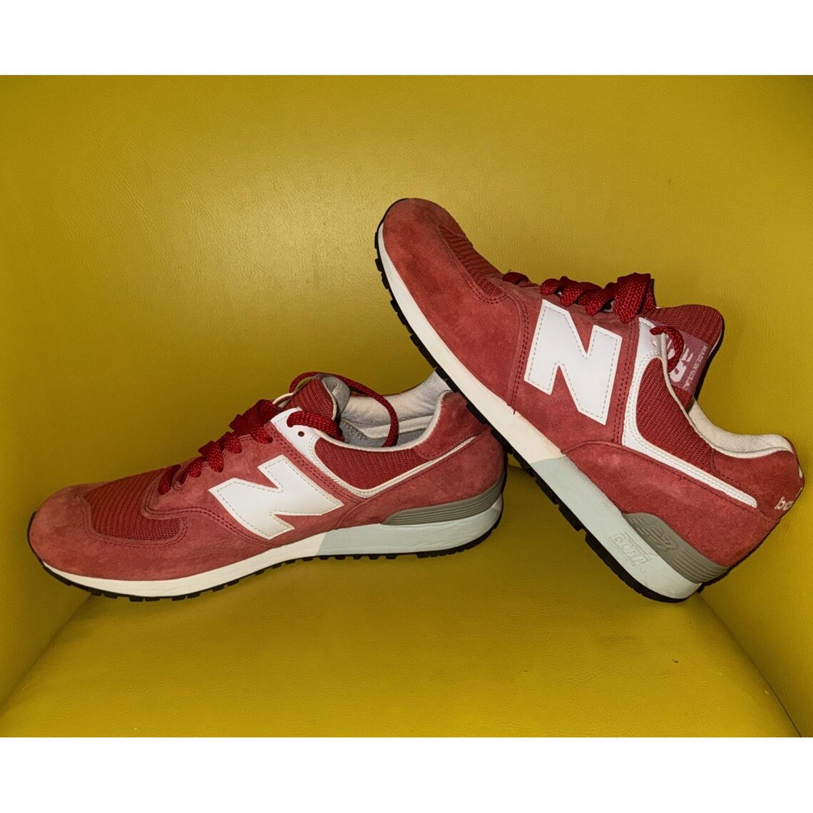 New Balance US576ND4 Red White Suede Sneakers Mens 10.5 D Made In USA Shoes EUC, Foto 1 von 5