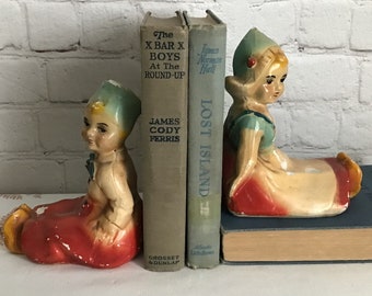 Charming Dutch Boy and Girl Bookends Heavy Chalkware Chippy Paint 1940s