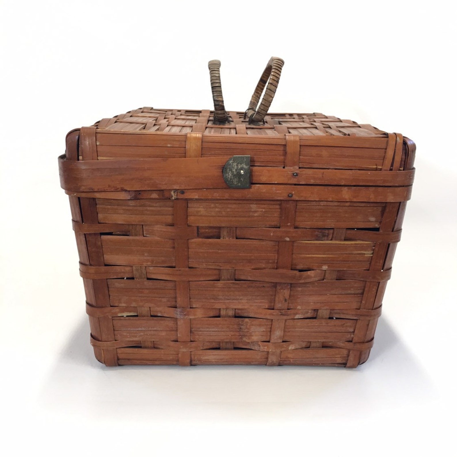 Vintage Bamboo Picnic Basket Loaded With Melamine Dishes Salt Etsy