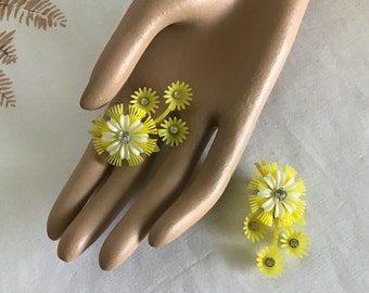 Vintage Yellow White Soft Plastic Flower Rhinestone Earrings Clip On