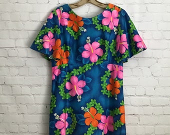 Vintage Hukilau Fashions Hawaiian Maxi Dress size 14 Flutter Sleeves Blue Pink Green Floral