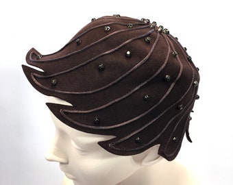 Vintage 1940s Brown Felt Pixie Cap Quinley Fifth Avenue Close Fitting Satin Cord