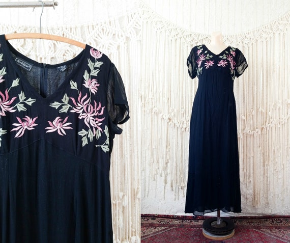 Vtg 90s Witchy Embroidered Crepe Dress / size L