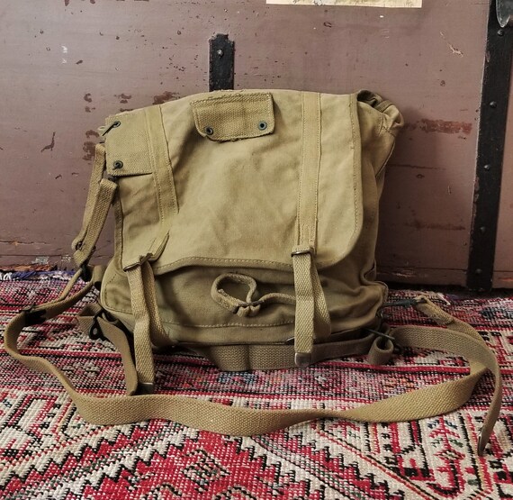 Vtg 1940s WWII U.S.M.C. Canvas Bag / Backpack