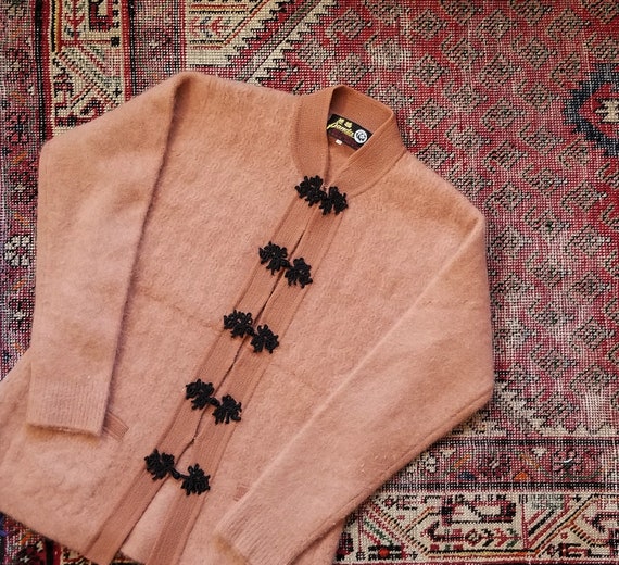 Vtg 50s 60s Chinese Mohair Sweater / size M