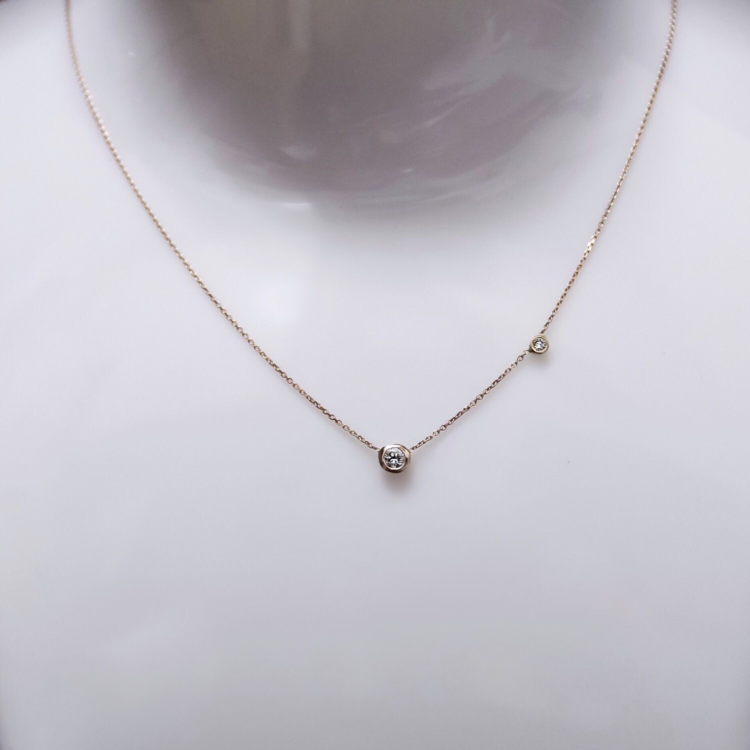 14k Gold Tiny Solitaire Diamond Necklace - Etsy