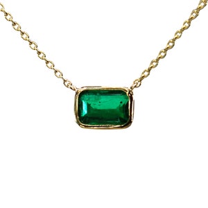 1 Carat Natural Green Emerald 14k Gold Necklace