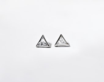 14k gold triangle cut diamond stud earrings