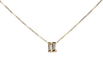 14k Gold Tiny Diamond Baguette Necklace