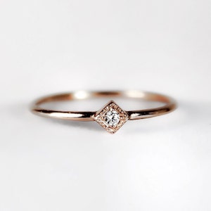 Delicate Kite Set Solitaire Diamond Stacking Ring