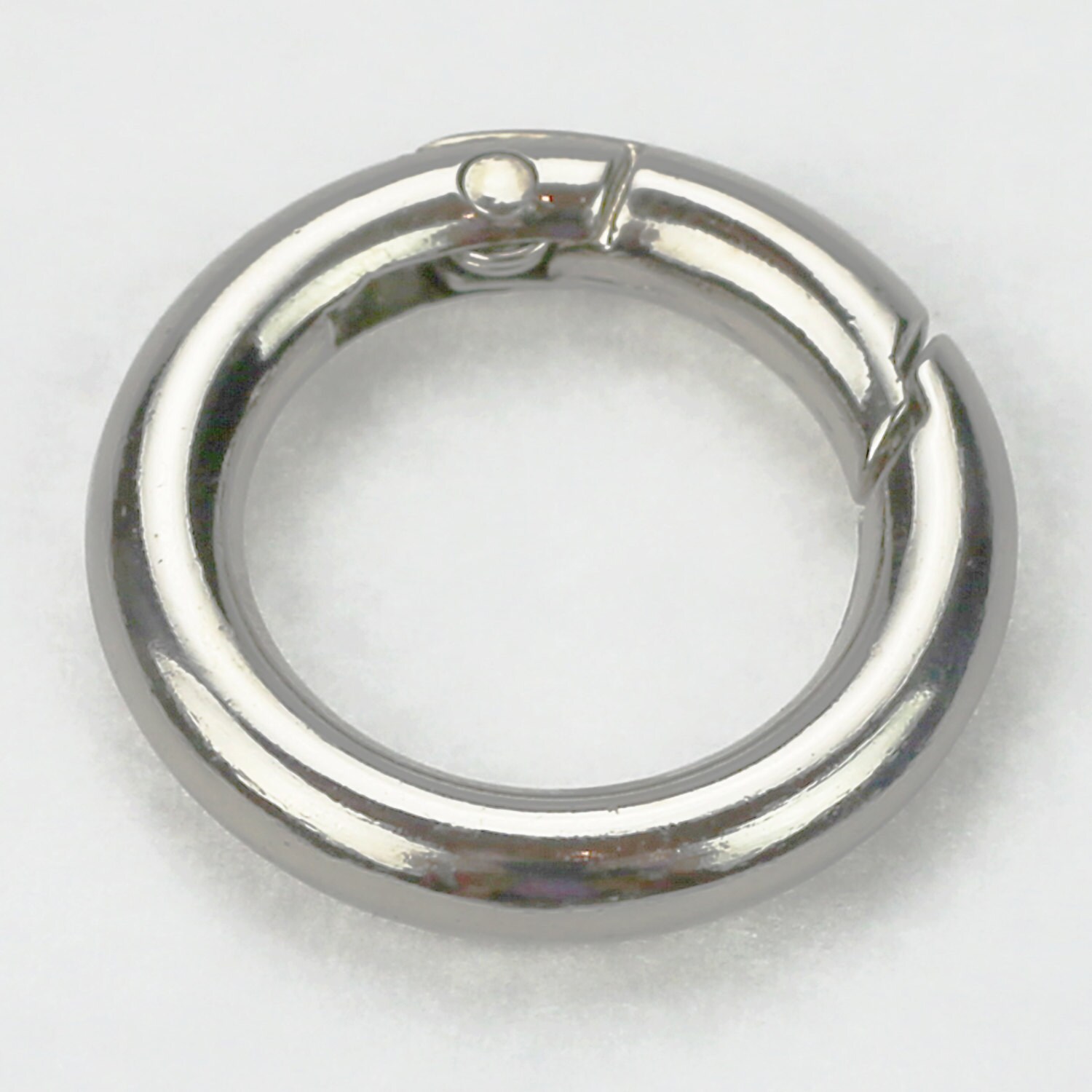 Factory Wholesale Zinc Alloy Nickel-Free Flat Metal O Ring, Custom