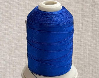Durable Deep Blue Polyester Embroidery Thread 100% Polyester Sewing Thread for Machine 1100 Yard Spool Strong, High-Sheen, Colorfast Thread