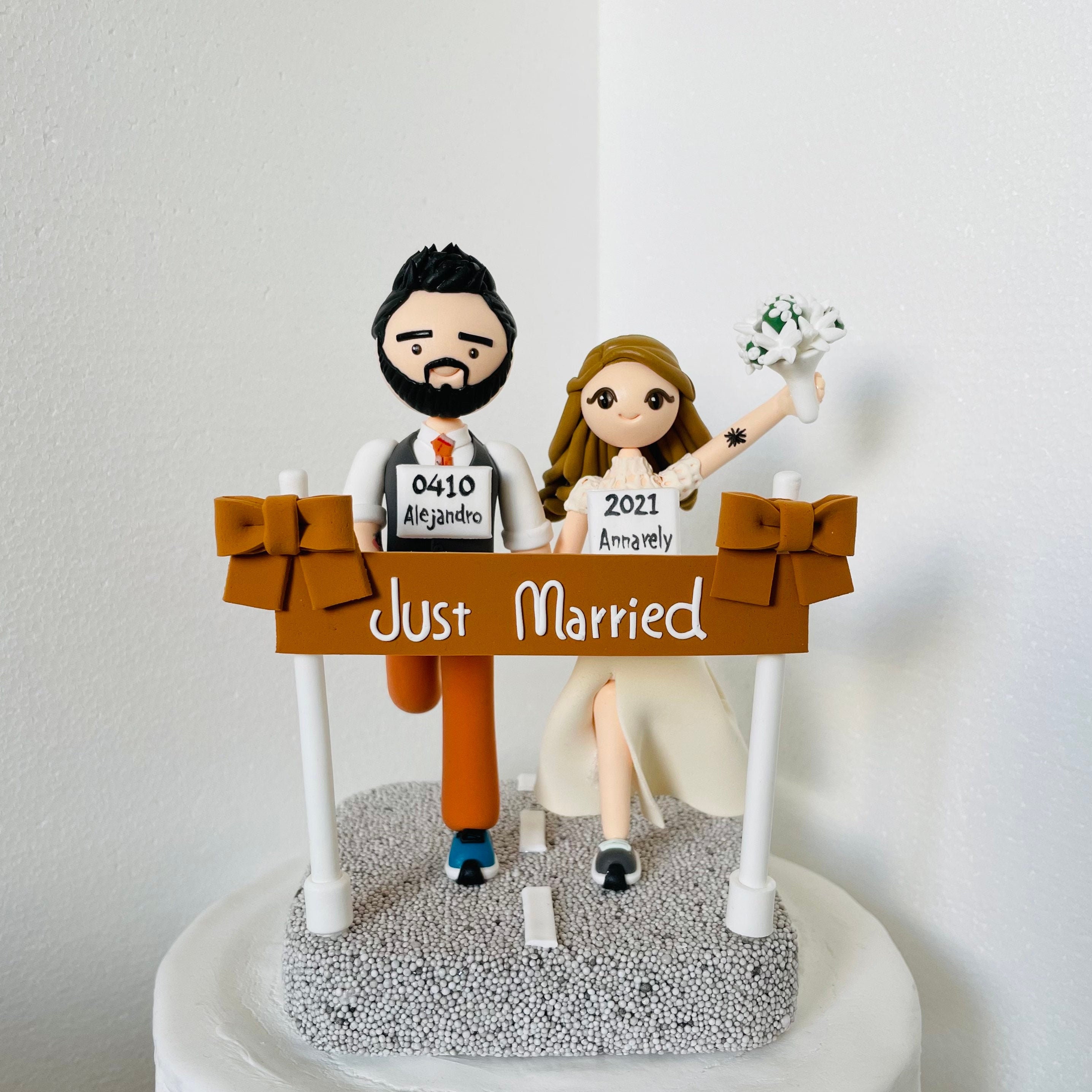 Marathon runners theme , bride and groom running handmade Custom wedding  cake topper , Mr and Mrs cake topper