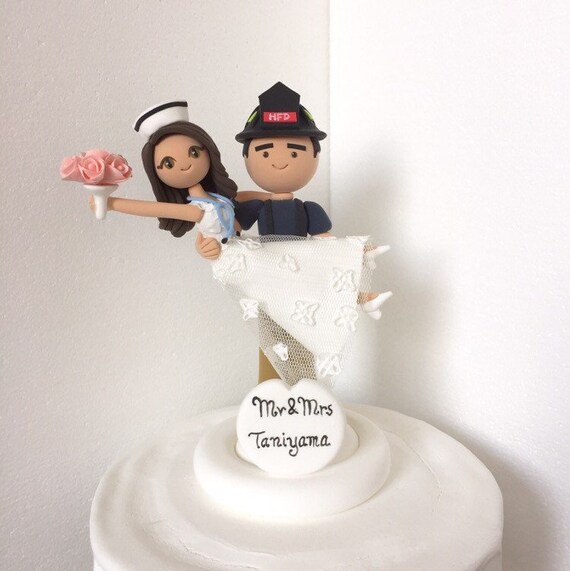 Pompier Et Infirmiere Pompier Topper Fait A La Main De Etsy