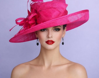 Cappello da Derby in sinamay fucsia, fiore di piume rosa acceso, corse di matrimoni