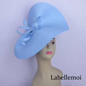 New exclusive Powder blue fascinator large saucer hatinator baby blue Derby hat light blue Ascot hat Wedding hat Mother of the bride Easter