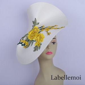 Chinoiserie Ivory/yellow/green retro disc saucer hatinator Kentucky Derby Ascot Easter lace hat wedding fascinator w/flower embroidery