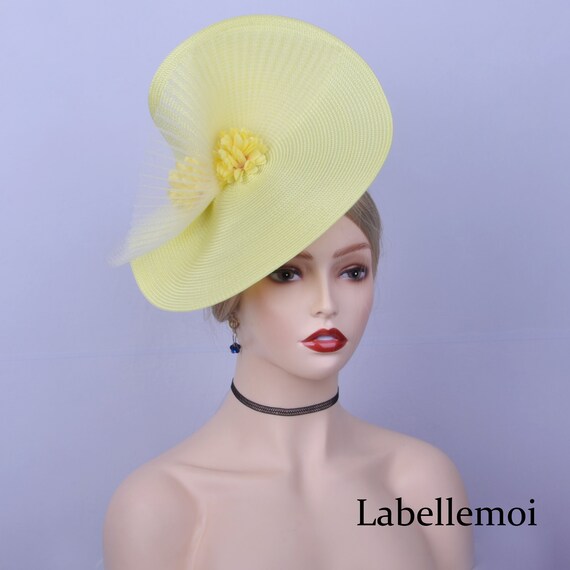 Exclusive Couture Yellow Fascinator Hat Saucer Hatinator  display picture 3