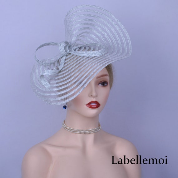 Exclusive Ivory/metallic Silver Fascinator Large Saucer  display picture 1