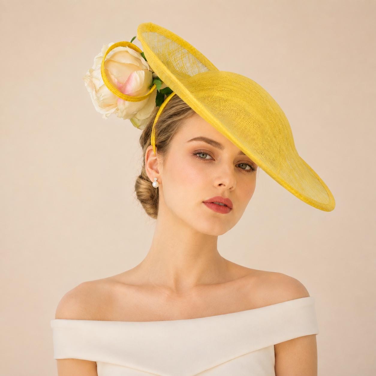 Yellow Sinamay Fascinator, Kentucky Derby Races Hat with Champagne Silk Flower