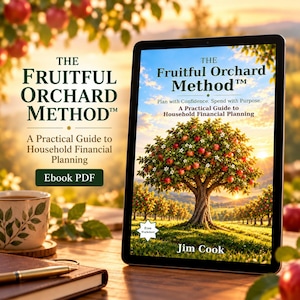 Op de afbeelding: Een tablet met de e-book cover van The Fruitful Orchard Method: A Practical Guide to Household Financial Planning door Jim Cook. De cover toont een appelboomgaard bij zonsondergang, een ster-icoon voor een werkblad en de titel in donkergroen.